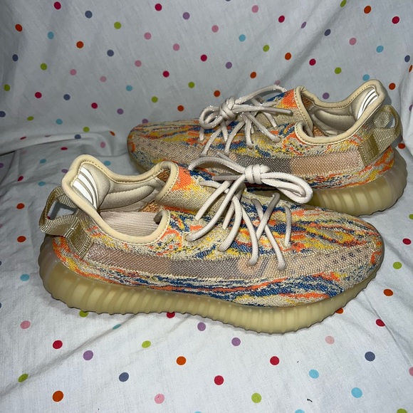 Yeezy - Picture 3 of 4